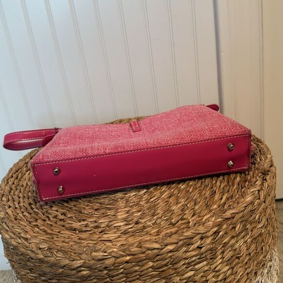 Vintage Pink Shoulder Bag with Silver Accent - Picture 3 of 8